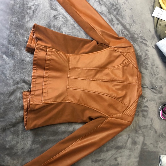 Brown leather jacket - Picture 4 of 4